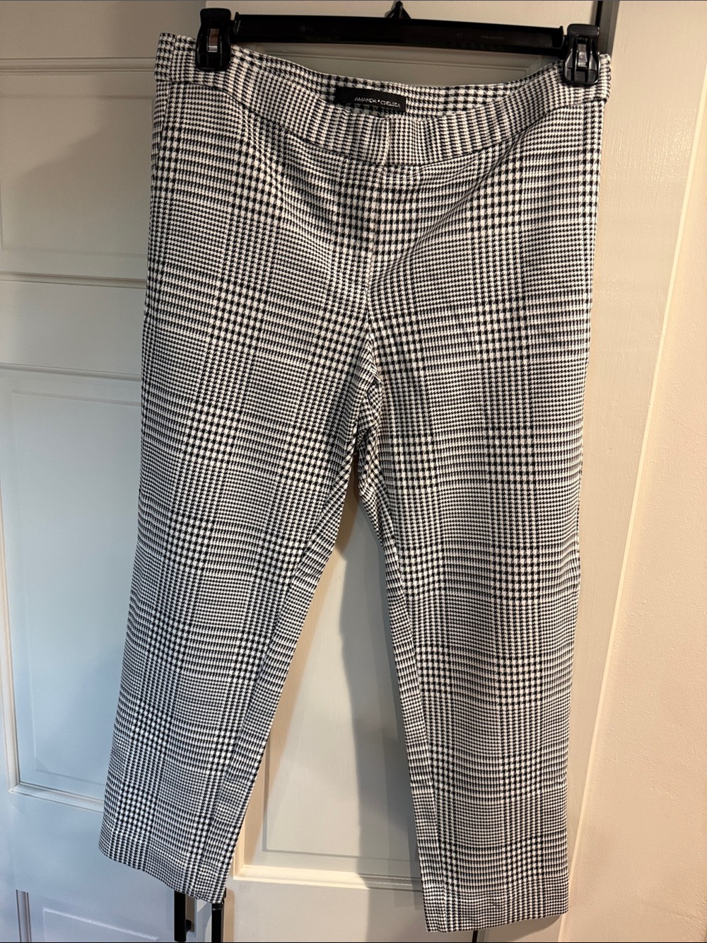 Amanda & Chelsea-Black and White Plaid Capri Pants-SZ 10